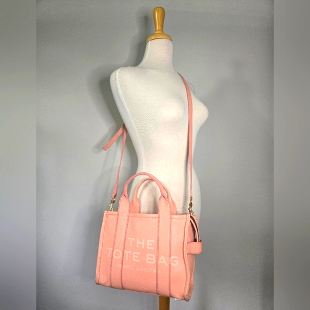 Marc Jacobs The Tote- Leather Small In Southern Peach with Gold Hardware - Picture 9 of 15